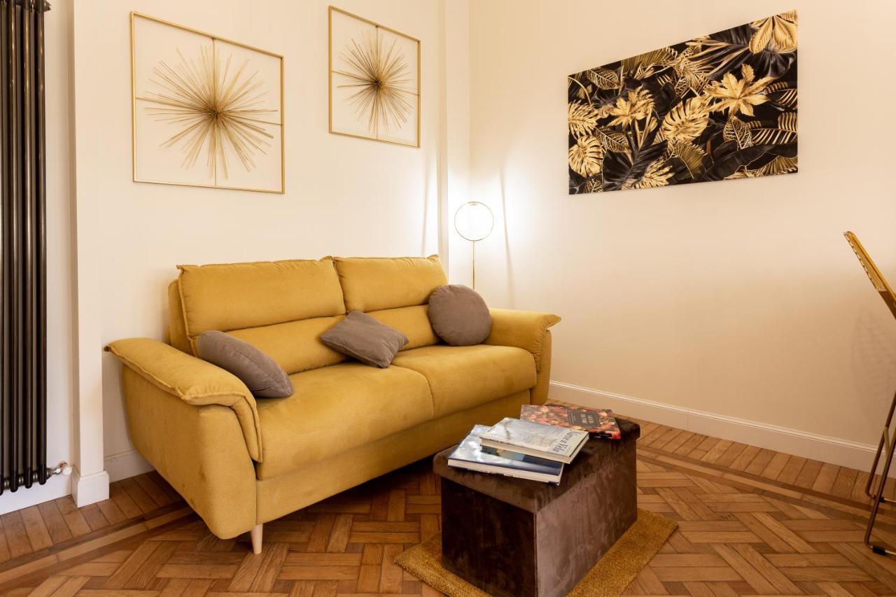 Maison D'or Apartment